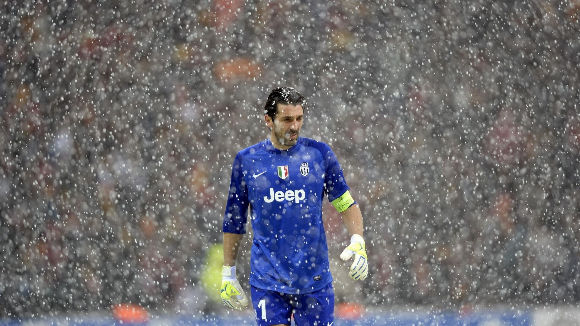 开云电竞平台-永不言弃：某球员的奋斗故事激励无数年轻人，永不言弃的例子